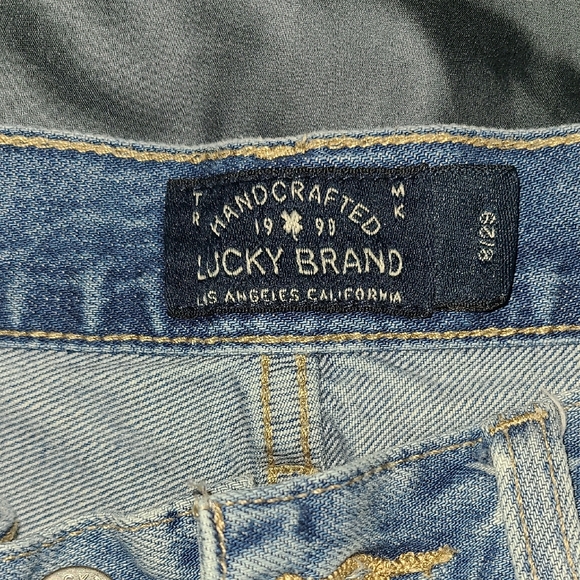 Star Patterned Denim Shorts - Picture 4 of 5